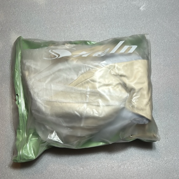 Off white otk boots. Size 10. New. - Picture 8 of 8